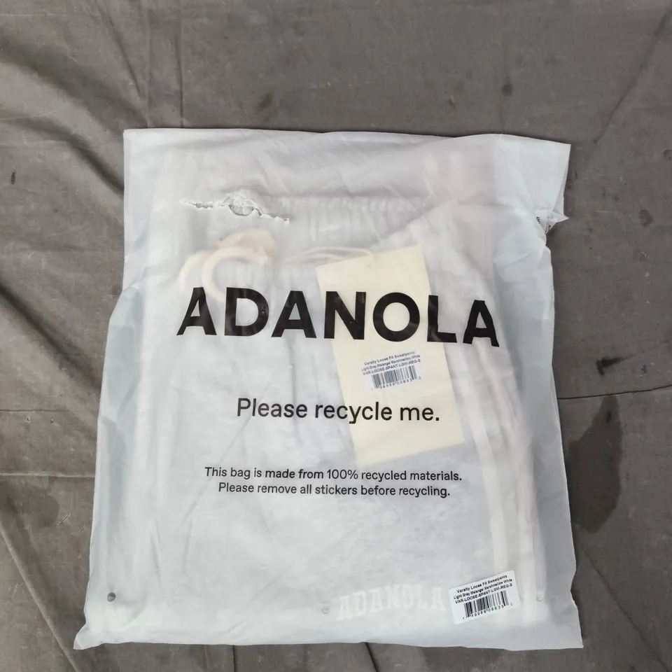 BAGGED ADANOLA VARSITY LOOSE FIT SWEATPANTS IN LIGHT GREY