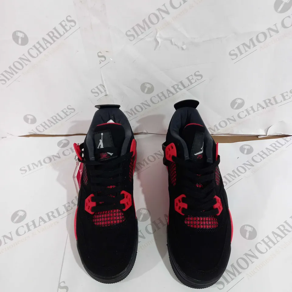 UNBOXED PAIR OF NIKE AIR JORDAN 4 BLACK/RED SIZE 5.5 