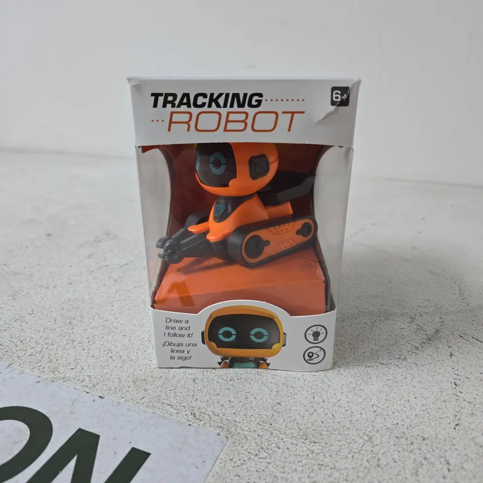 TRACKING ROBOT TOY – ORANGE TRACKED ROBOT, BOXED 