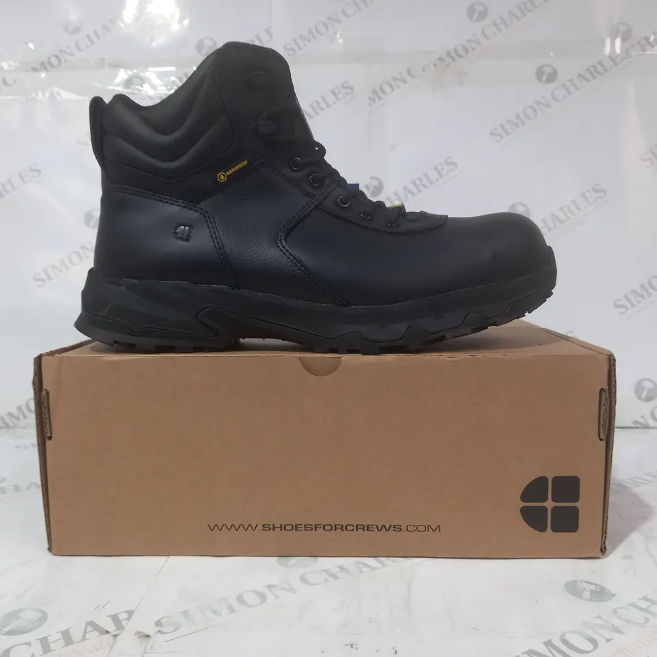 BOXED PAIR OF SHOES FOR CREWS ANKLE BOOTS IN BLACK UK SIZE 10