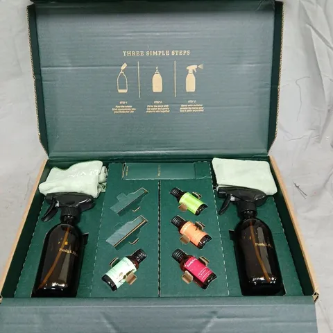 BOXED PURDY & FIGG CLEANING SET