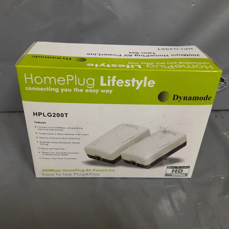 BOX OF APPROXIMATELY 10 DYNAMODE 200MBPS HOMEPLUG AV POWERLINE