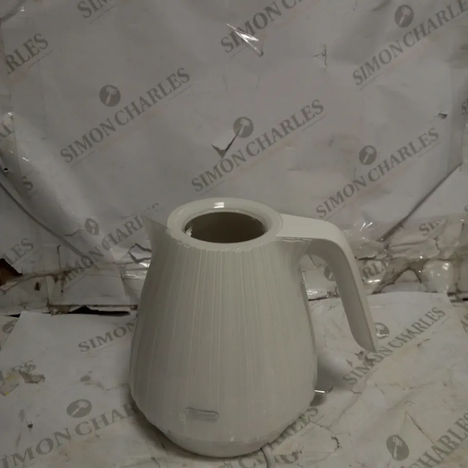 DELONGHI BALLERINA KETTLE RRP £59