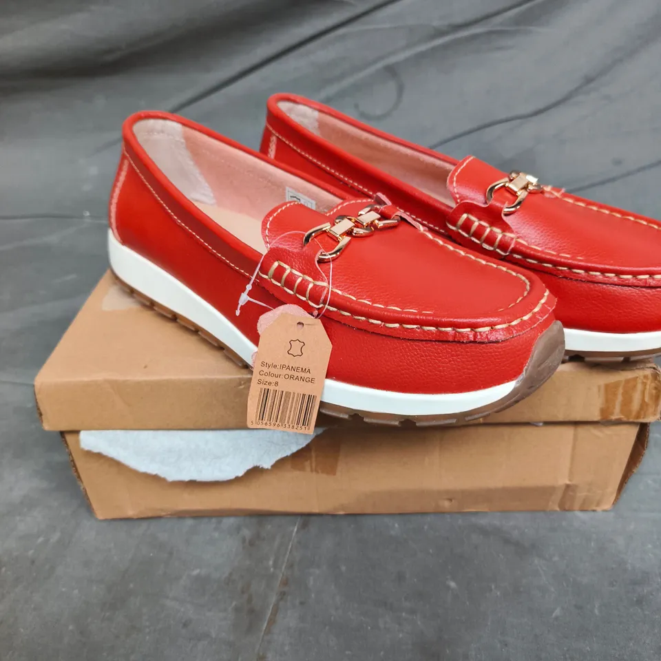 JO & JOE ORANGE STYLE IPANEMA SLIP-ON LOAFERS – SIZE 8
