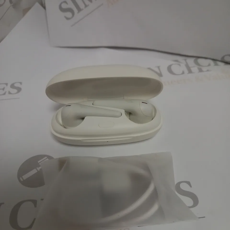 BOXED 1MORE TRUE WIRELESS HEADPHONES 