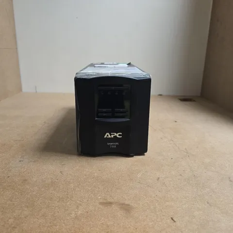 APC SMART UPS 750
