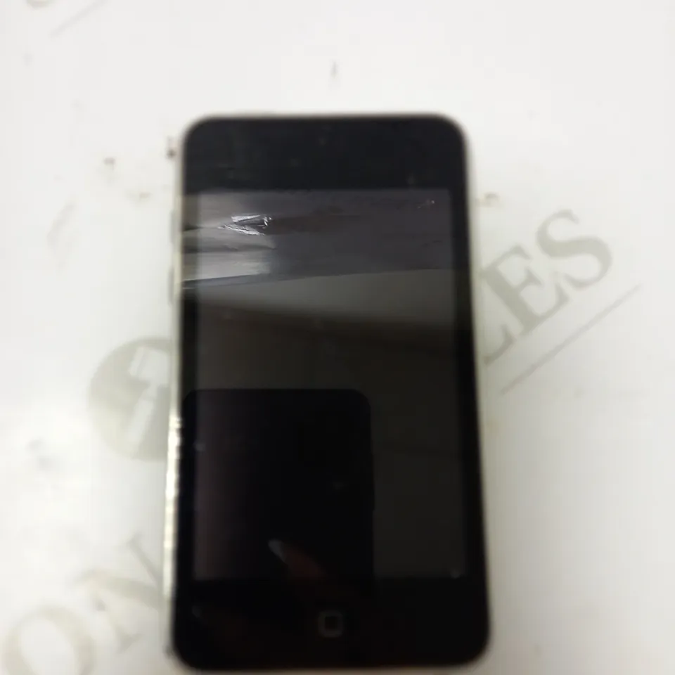 APPLE IPOD 2ND GEN