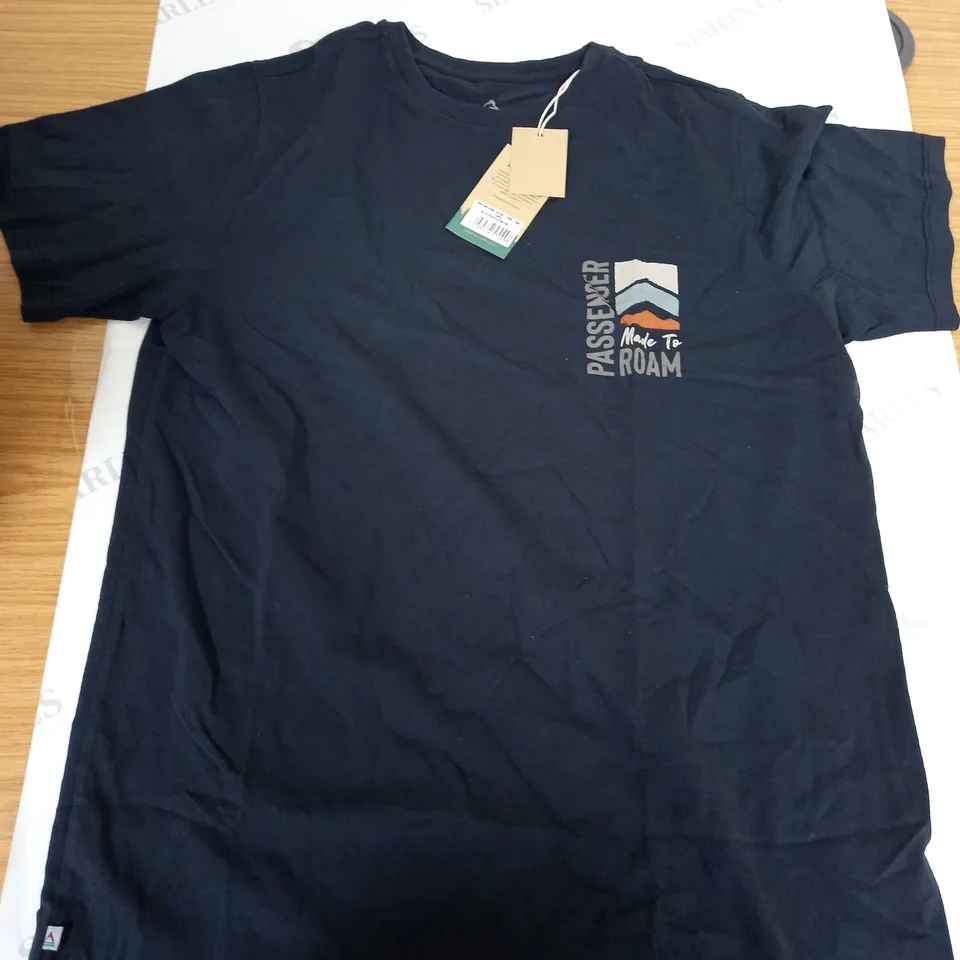 PASSENGER NAVY BLUE T SHIRT - S