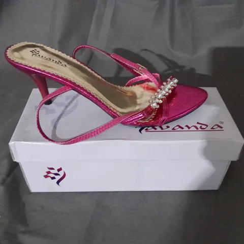 APPROXIMATELY 10 BOXED PAIRS OF PINK LOW PROFILE HIGH HEELS 