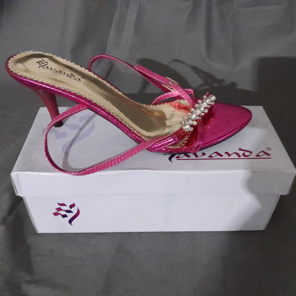APPROXIMATELY 10 BOXED PAIRS OF PINK LOW PROFILE HIGH HEELS