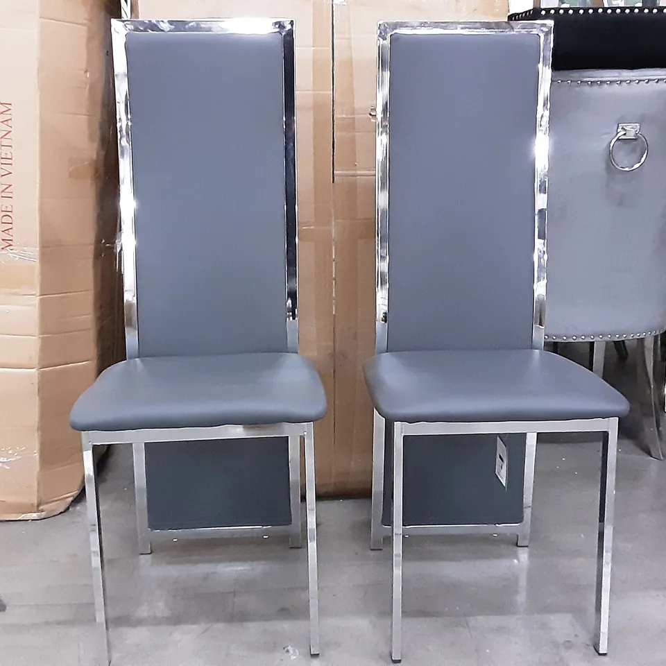 SET OF 3 DINING CHAIRS IN GREY PU LEATHER / CHROME 