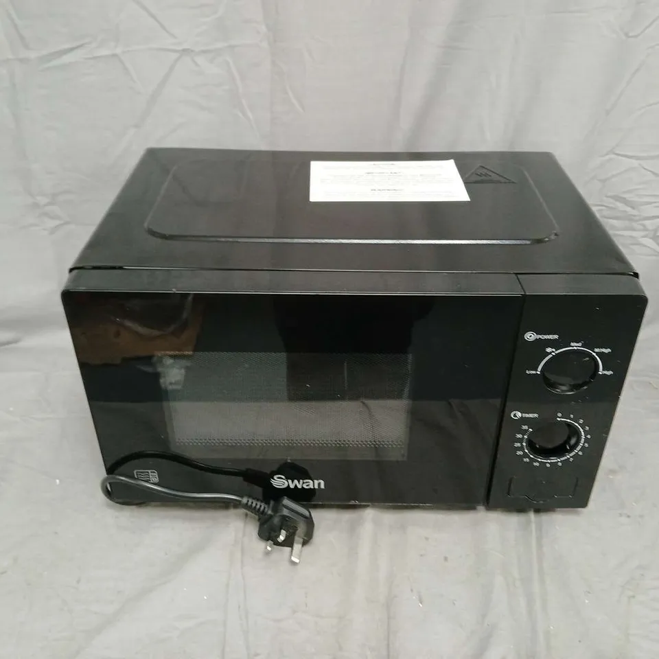 SWAN 20L 700W MANUAL MICROWAVE - BLACK - COLLECTION ONLY 