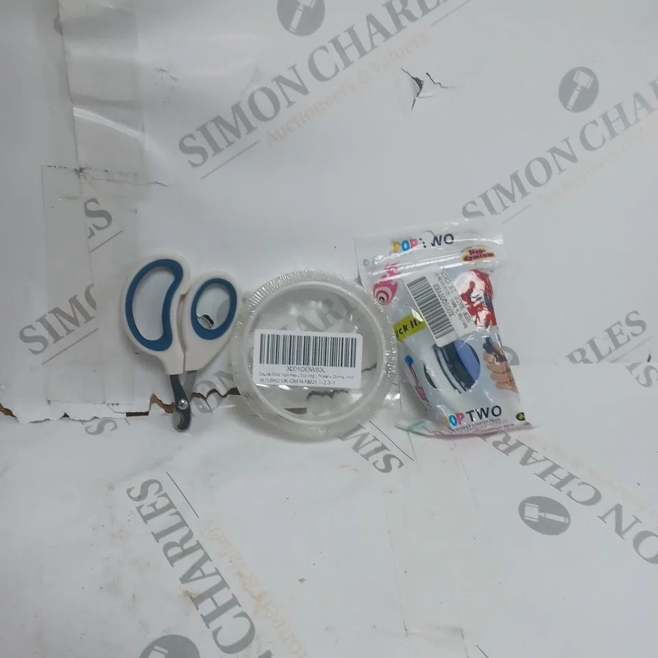 APPROXIMATELY 20 ASSORTED ITEMS INCLUDING CELLOTAPE,SCISSORS,KIDS TOYS