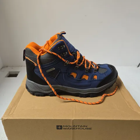 MOUNTAIN WAREHOUSE ADVENTURER WATERPROOF HIKING BOOTS – UK 8