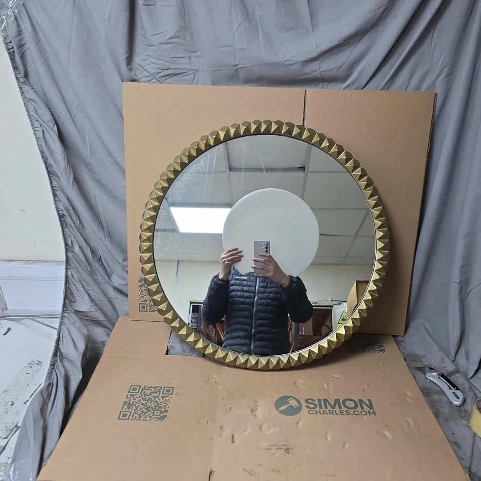 GREEN DECORE PARAGON BRASS ROUND WALL MIRROR