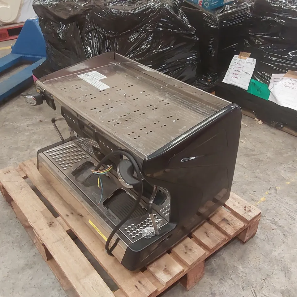 RANCILIO CLASSE 7 COMMERCIAL 2 GROUP COFFEE MACHINE