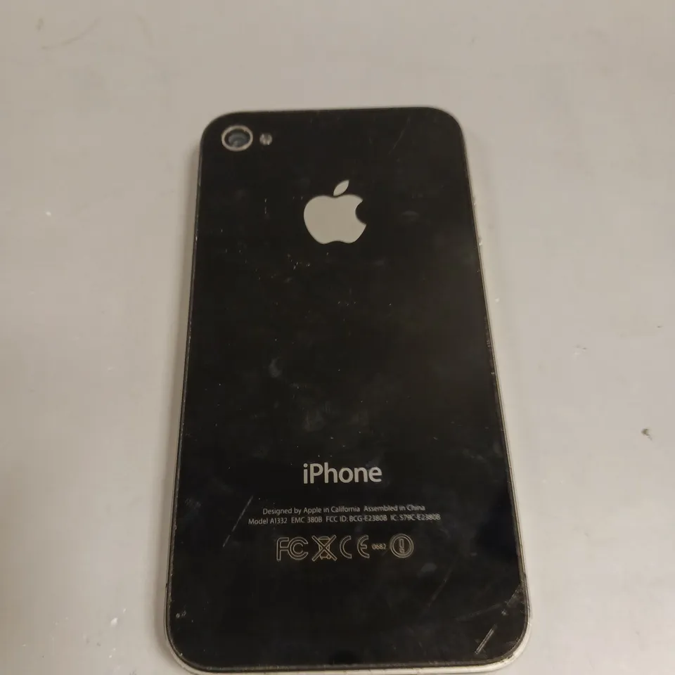 APPLE IPHONE 4 SMARTPHONE 