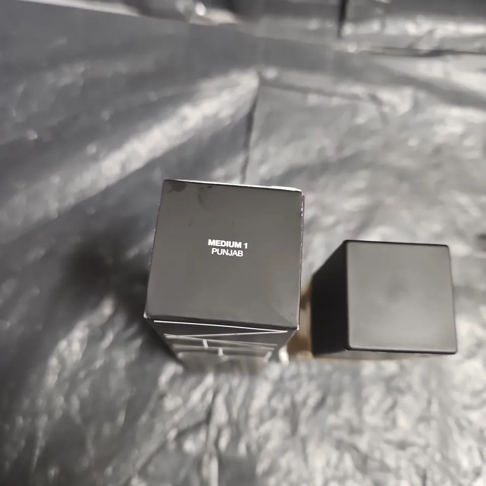 NARS NATURAL RADIANT LONGWEAR FOUNDATION – MEDIUM 1 PUNJAB, 30ML