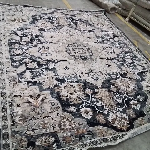 QUALITY DESIGNER AREA RUG APPROXIMATELY 310X240CM