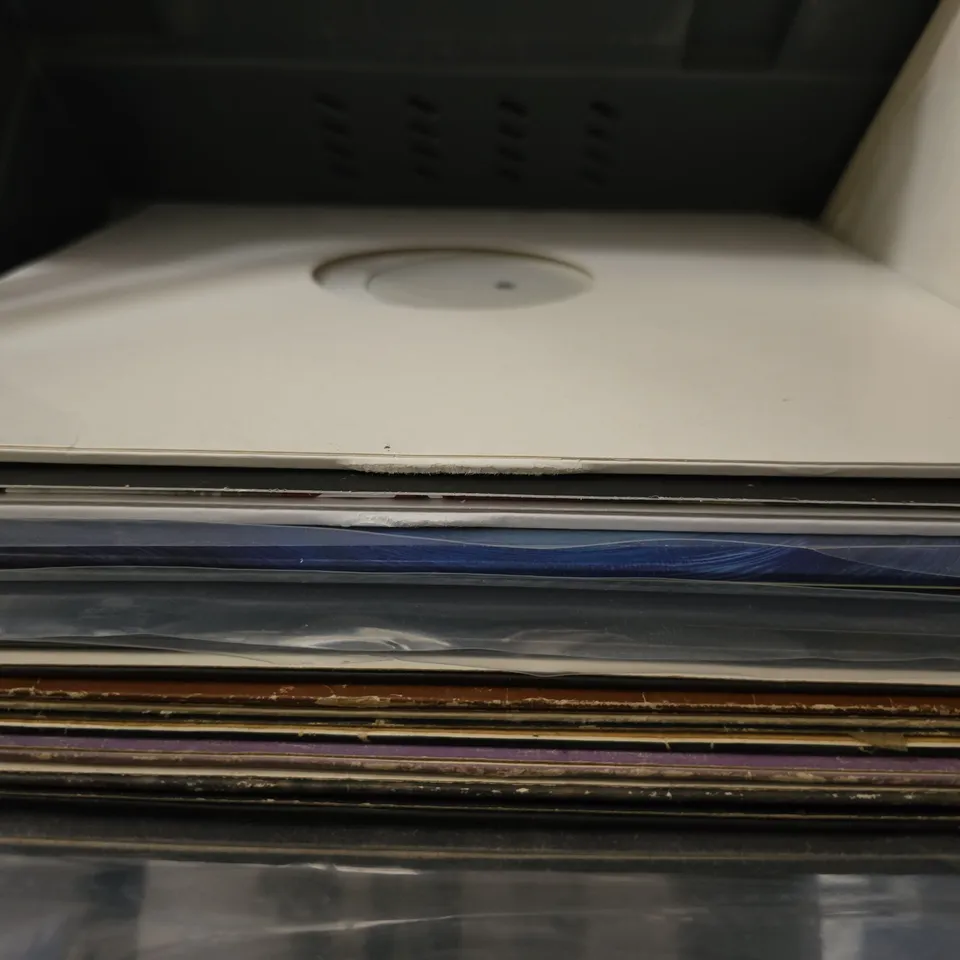 BOX OF APPROXIMATELY 9 ASSORTED VINYL'S TO INCLUDE - WAY OUT RECORDS , THE FOUR TOPS I CANT HELP MYSELF ETC