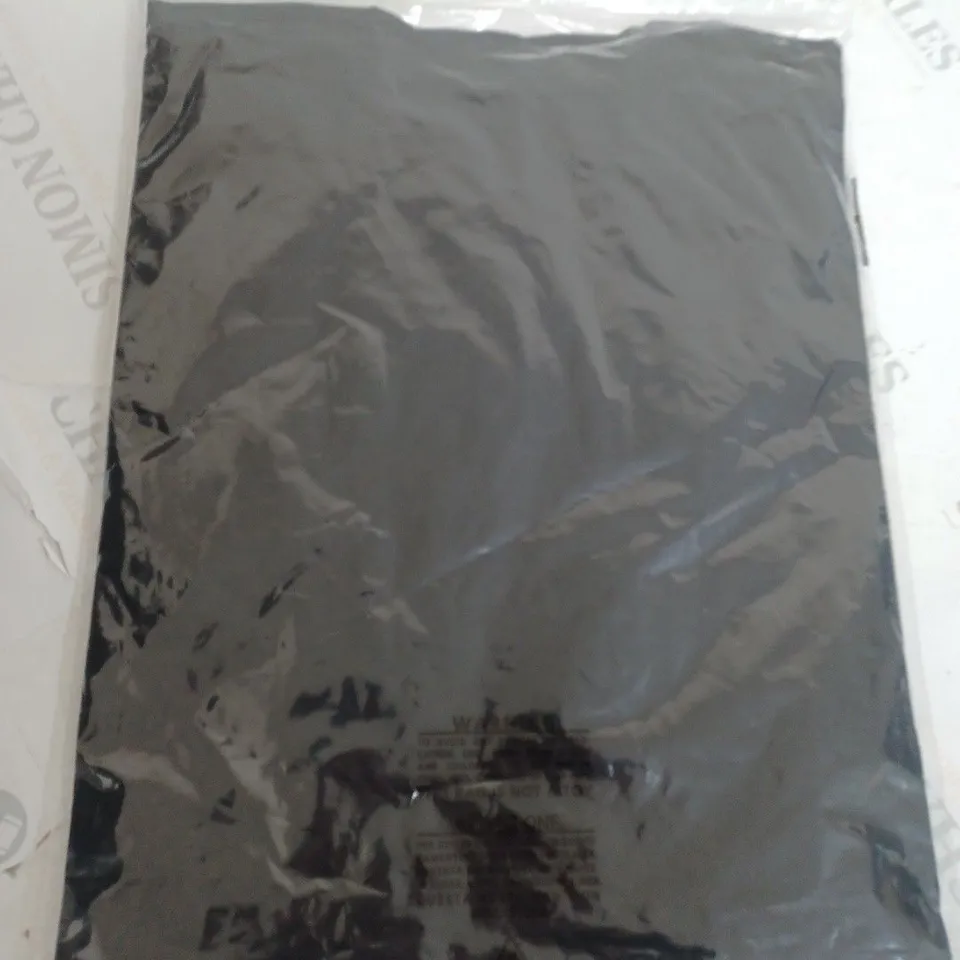 PACKAGED PALM ANGELS T-SHIRT IN BACK - SIZE XL