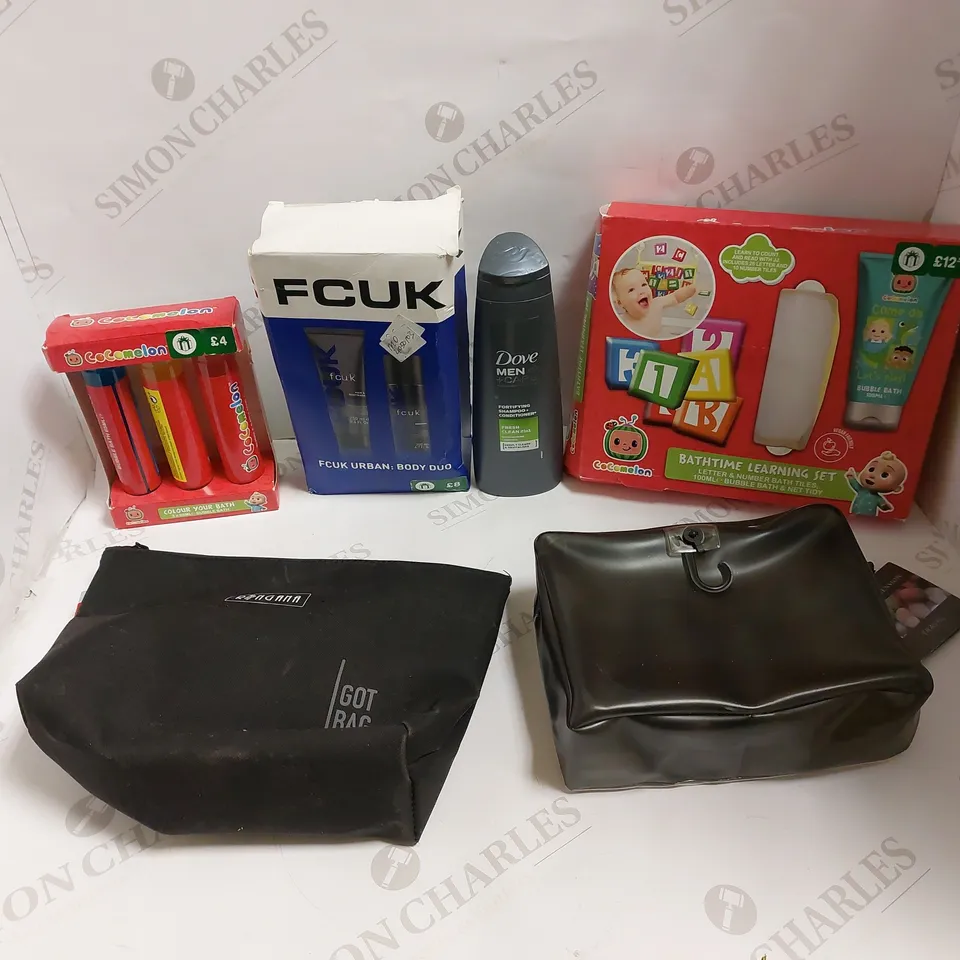 LOT OF APPROXIMATELY 10 COSMETIC GIFTSET TO INCLUDE COVERSTYLE GLOSS, NIVE MEN TOP TIER, AND OLAY COSMETICS ETC. 