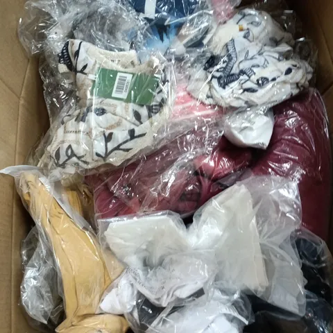 BOX OF APPROXIMATELY 30 ASSORTED CLOTHING ITEMS IN VARIOUS STYLES , COLOURS AND SIZES