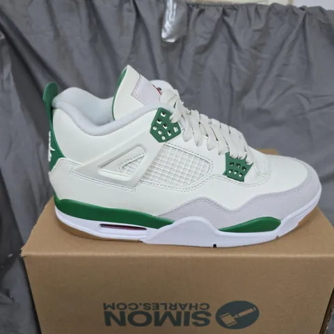 NIKE AIR JORDAN 4 RETRO WHITE/GREEN SNEAKERS - UK 7 UNBOXED