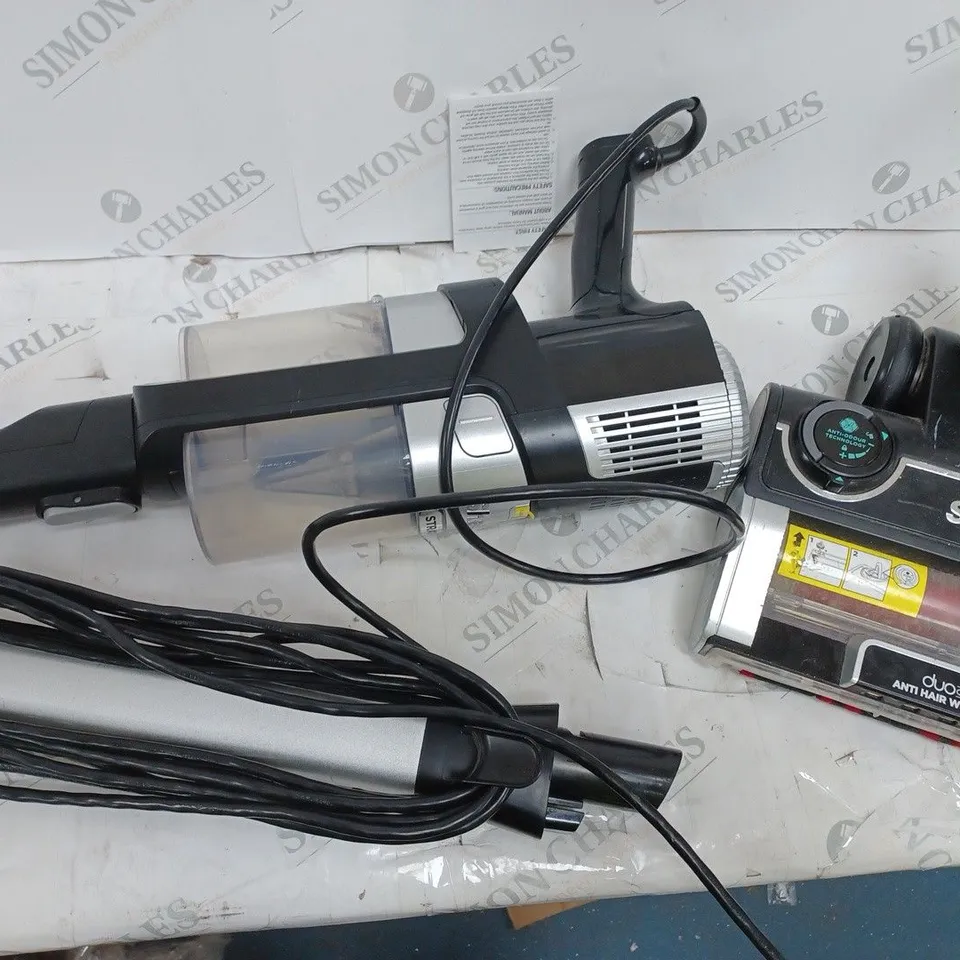BOXED SHARK STRATOS ANTI HAIR WRAP PET PRO VACUUM CLEANER HZ3000UKT