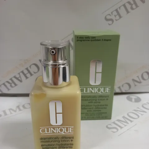 CLINIQUE DRAMATICALLY DIFFERENT MOISTURISING LOTION WITH PUMP - 125ML