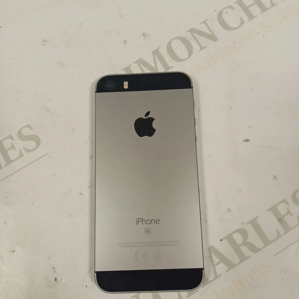 APPLE IPHONE SE SMARTPHONE 