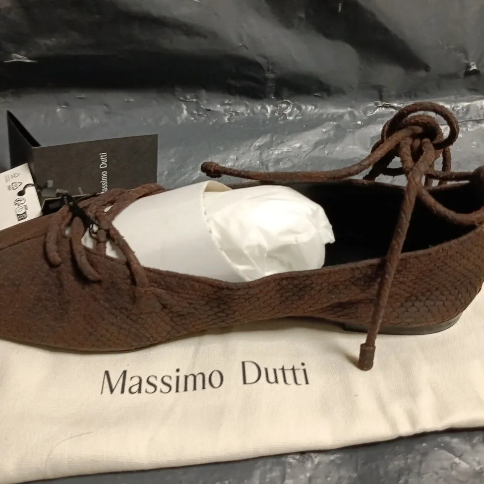 MASSIMO DUTTI BROWN STRING DETAIL SLIP ON SHOES - UK 5