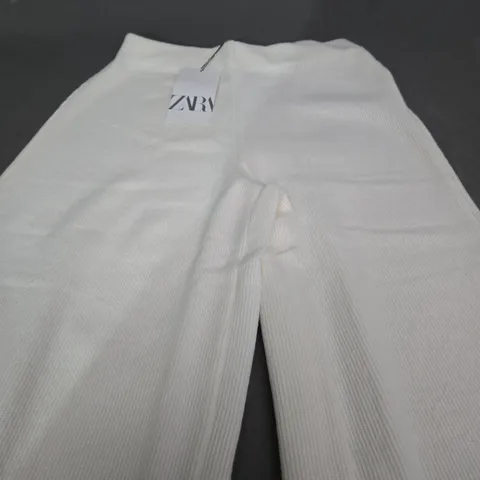 ZARA CREAM FLEECE PANTS - SMALL