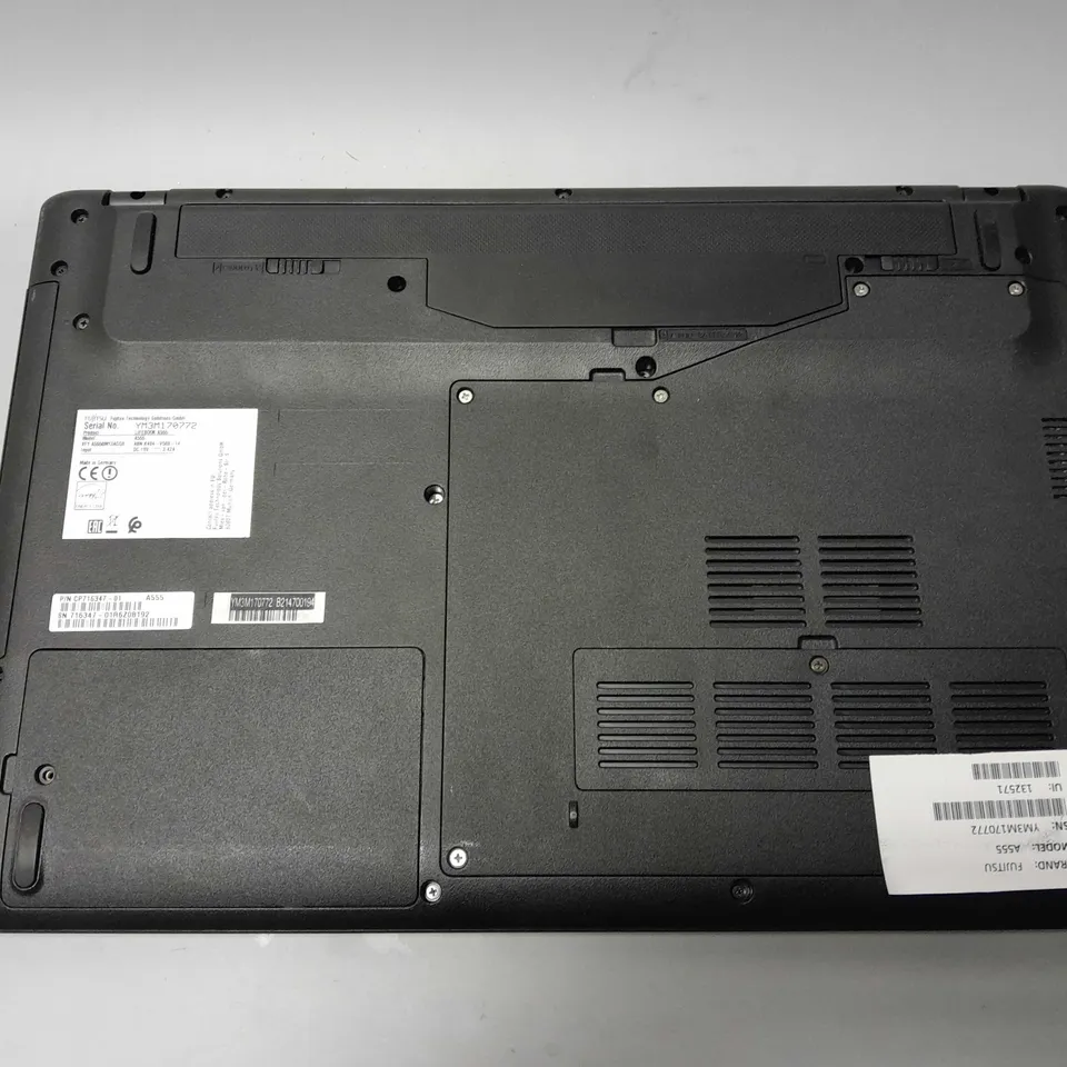 FUJITSU LIFEBOOK A555 LAPTOP 