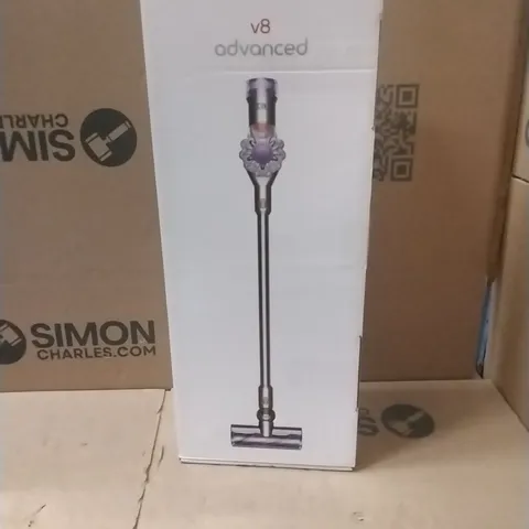 DYSON V8 ADVANCED CORDLESS VACUUM CLEANER - SILVER NICKEL N714243W