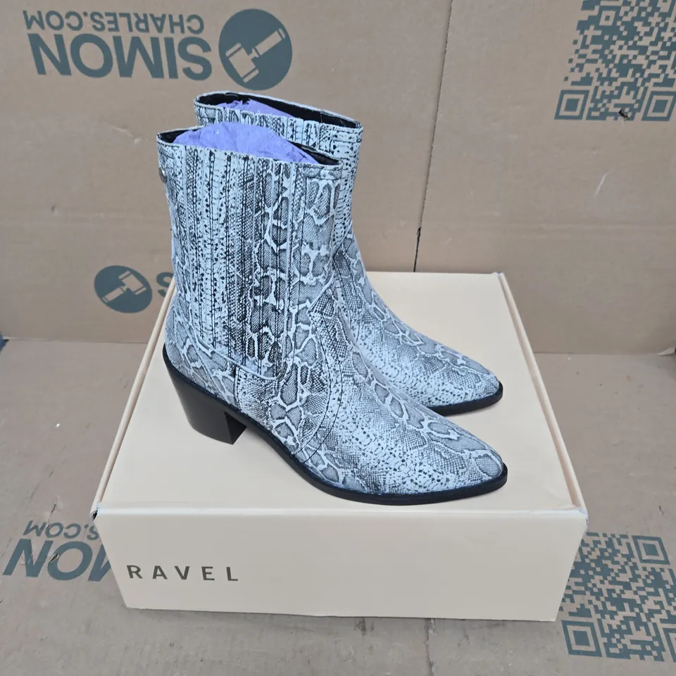 BOXED PAIR OF RAVEL LANGTON GREY SNAKE LEATHER BOOTS - UK 4