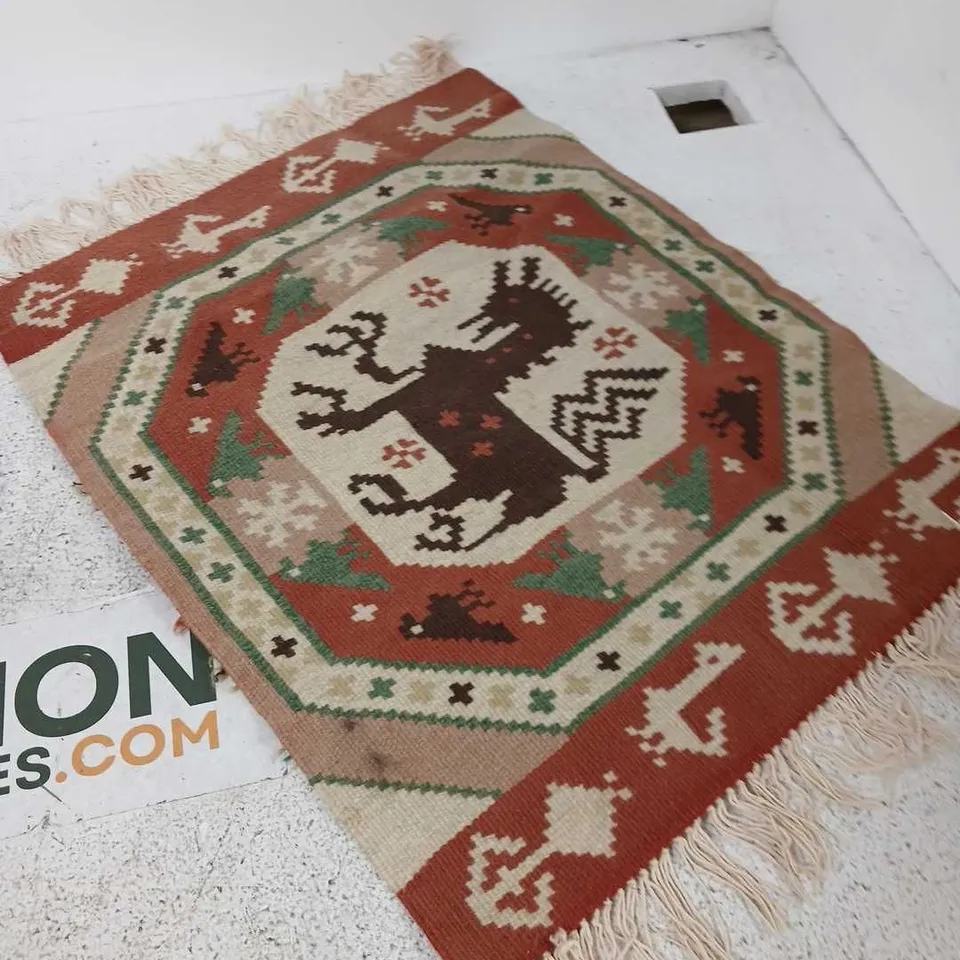 TRADITIONAL KILIM-STYLE RUG WITH GEOMETRIC BORDER, RED CENTER