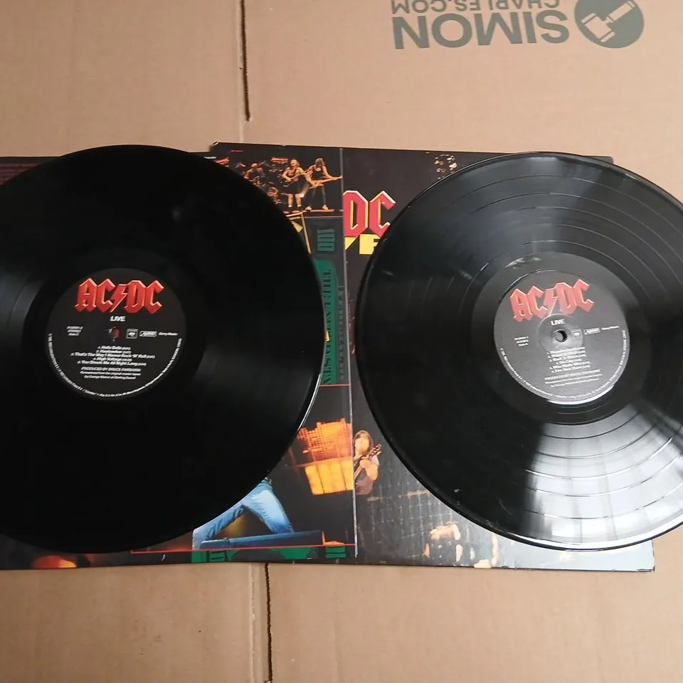 AC/DC LIVE – 2LP VINYL ALBUM