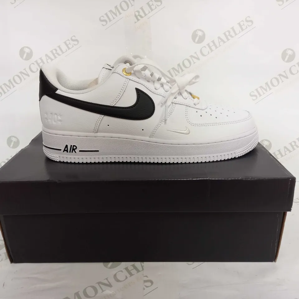 NIKE AIR FORCE 1 07 LVB - UK 8.5