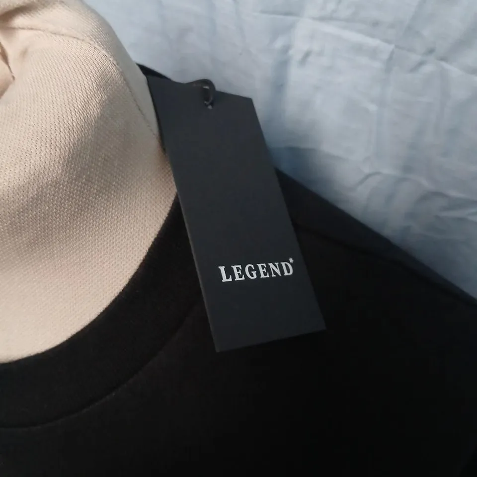 LEGEND BLACK T‑SHIRT WITH CHEST LOGO SIZE M