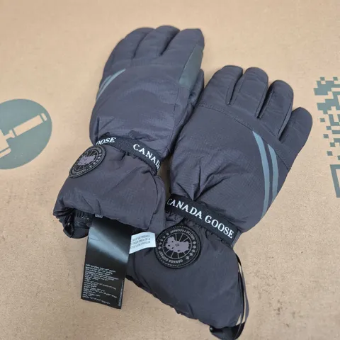 CANADA GOOSE GLOVES - BLACK - SIZE M