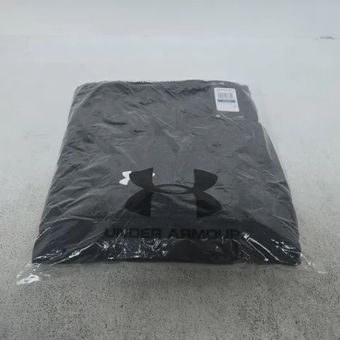 BAGGED UNDER ARMOUR FLEECE CARGO'S - SIZE XL