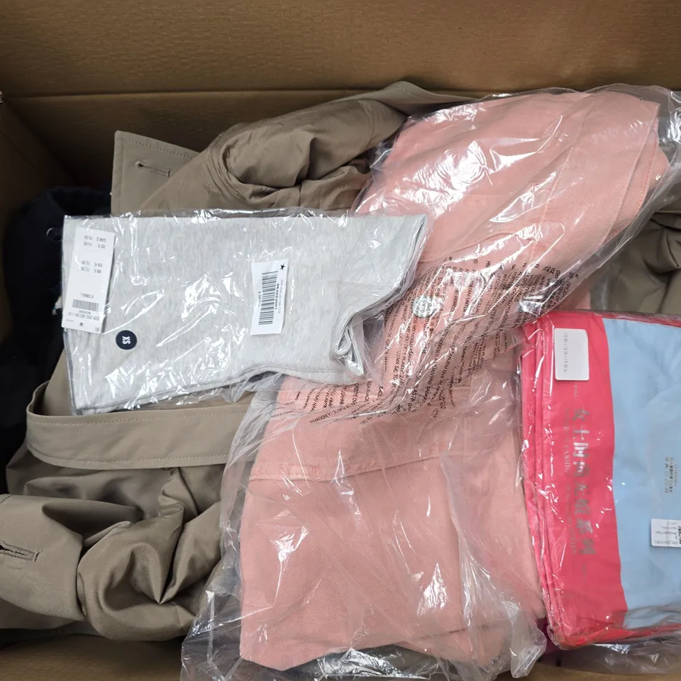 LARGE BOX OF APPROXIMATELY 20 ASSORTED CLOTHING ITEMS IN VARIOUS SIZES, STYLES AND COLOUR 