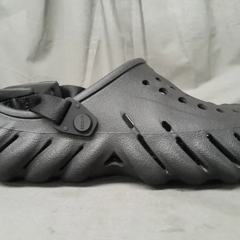 PAIR OF CROCS ECHO CLOGS IN BLACK UK SIZE M7/W8