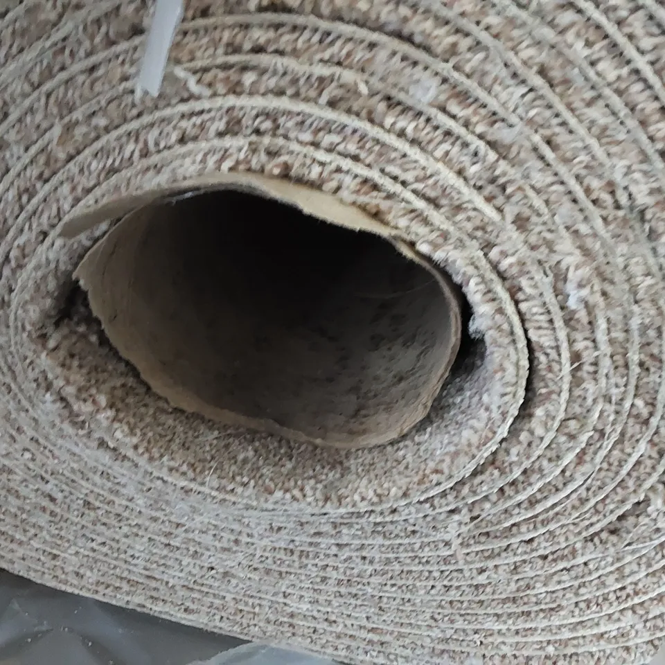 LARGE ROLL OF QUALITY CARPET // SIZE UNSPECIFIED 