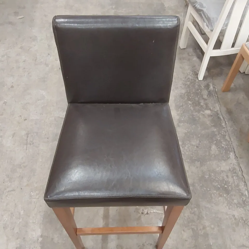 DESIGNER SOLID WOOD BAR CHAIR