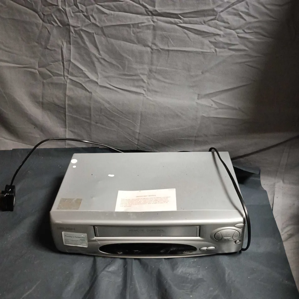 BUSH VCR905SIL/A VIDEO CASSETTE RECORDER