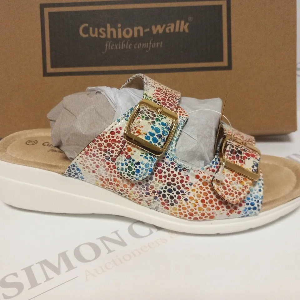 BOXED PAIR OF CUSHION WALK STRAPPY SANDALS IN WHITE - SIZE 3