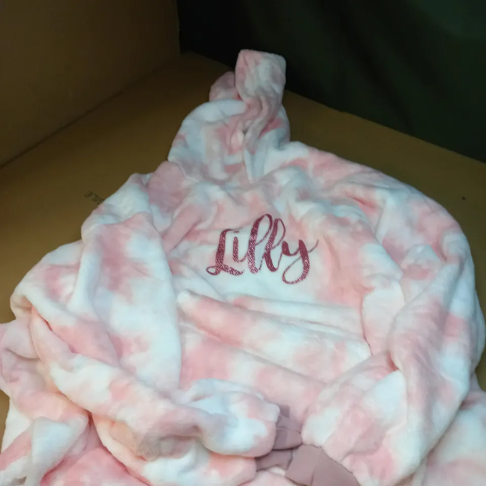 DREAMSCENE COMFORTABLE QUILT HOODIE IN WHITE & PINK