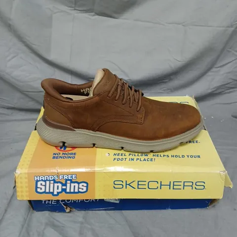 SKECHERS GARZA DURAN DARK BROWN LEATHER SHOES – MENS, SIZE 9